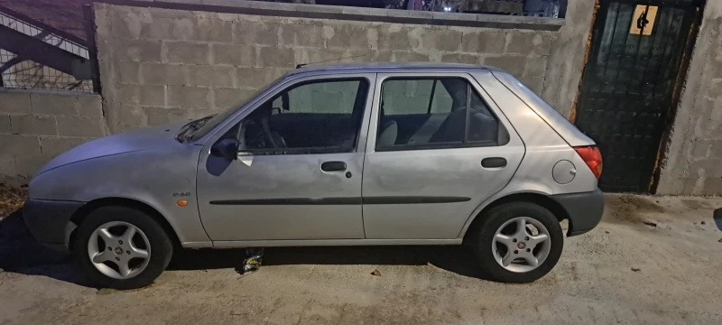 Ford Fiesta, снимка 4 - Автомобили и джипове - 48459818