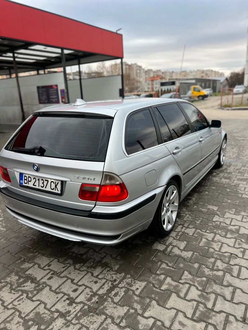 BMW 330, снимка 5 - Автомобили и джипове - 48546354