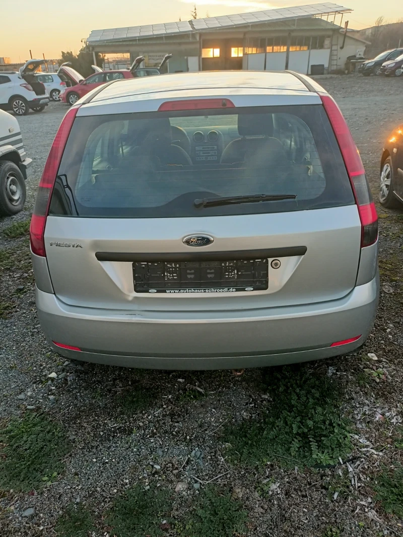 Ford Fiesta, снимка 2 - Автомобили и джипове - 49504132