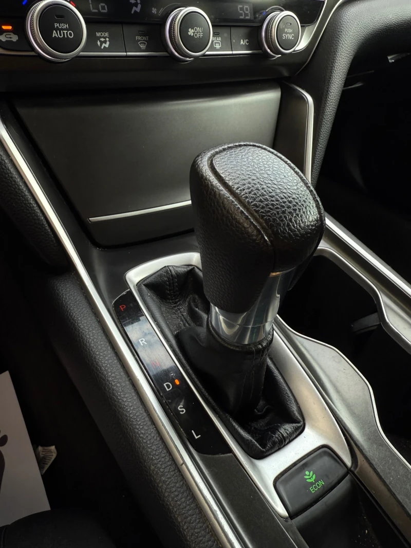 Honda Accord, снимка 10 - Автомобили и джипове - 52031830