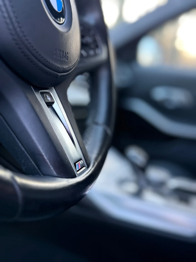 BMW 330 xDrive M-Sport , снимка 16 - Автомобили и джипове - 53114075