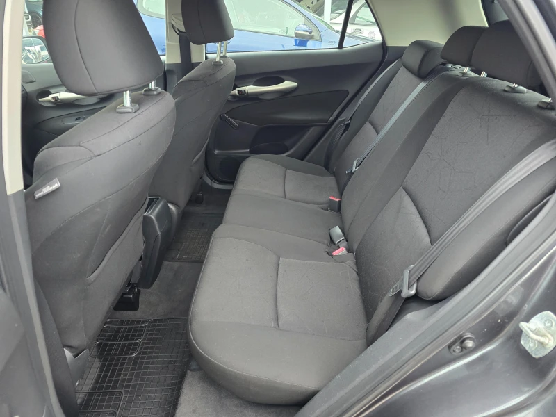 Toyota Auris 1.4D-4D 90кс ! ! КЛИМАТИК, снимка 14 - Автомобили и джипове - 53365308