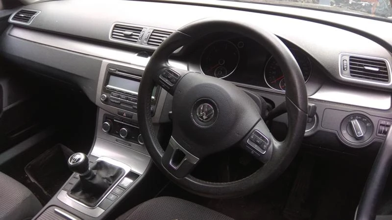 VW Passat 7 2.0TDI, снимка 2 - Автомобили и джипове - 22058420