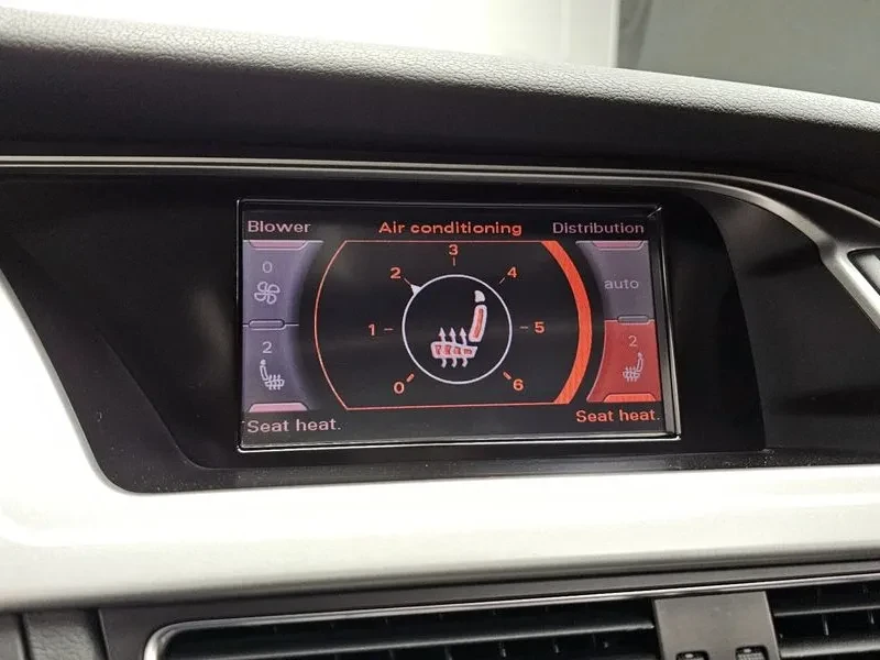 Audi A4 2.0 TFSI, снимка 14 - Автомобили и джипове - 54550859