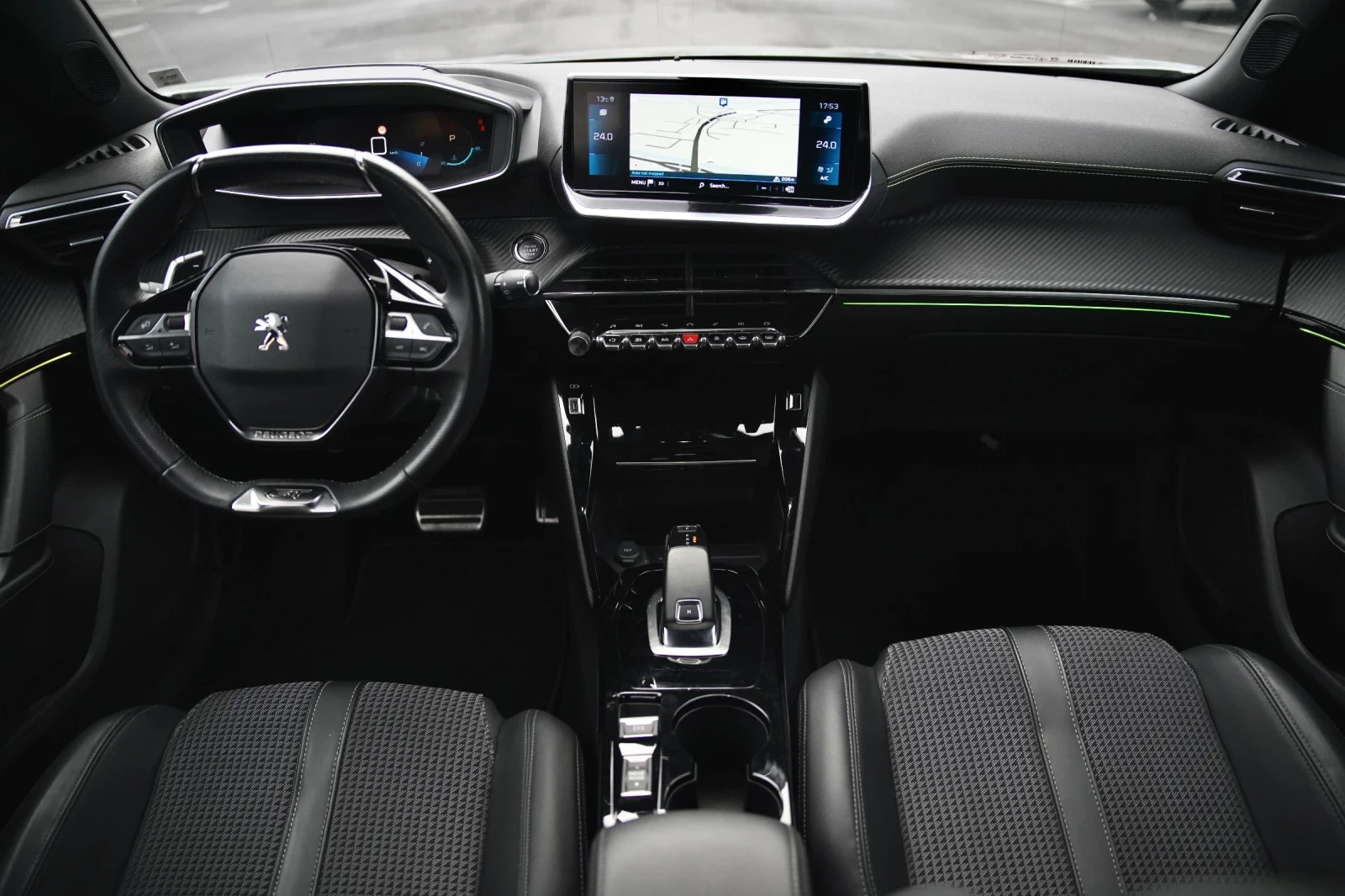 Peugeot 2008 GT Line/Автоматик/36 000км/Бяла перла - изображение 8