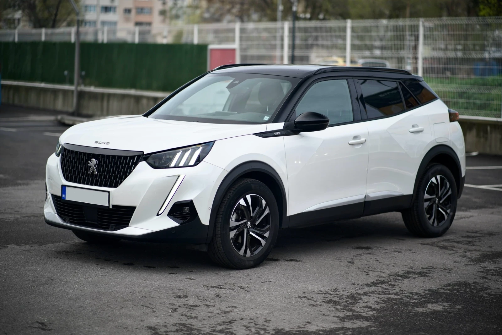 Peugeot 2008 GT Line/Автоматик/36 000км/Бяла перла - изображение 3