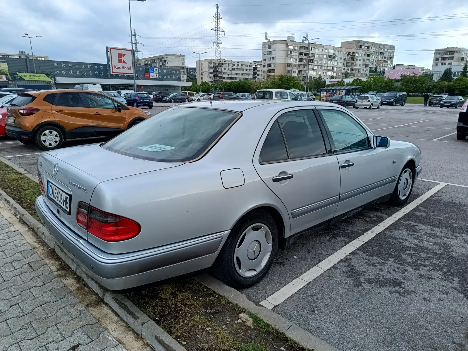 Mercedes-Benz 290 290 Е - изображение 10