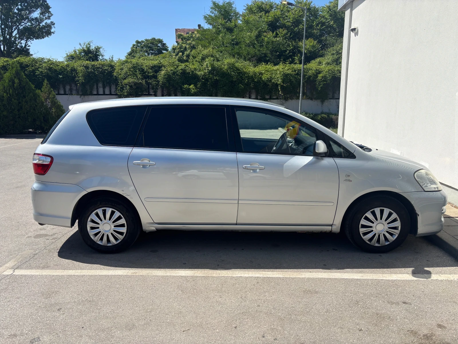 Toyota Avensis verso  - изображение 6