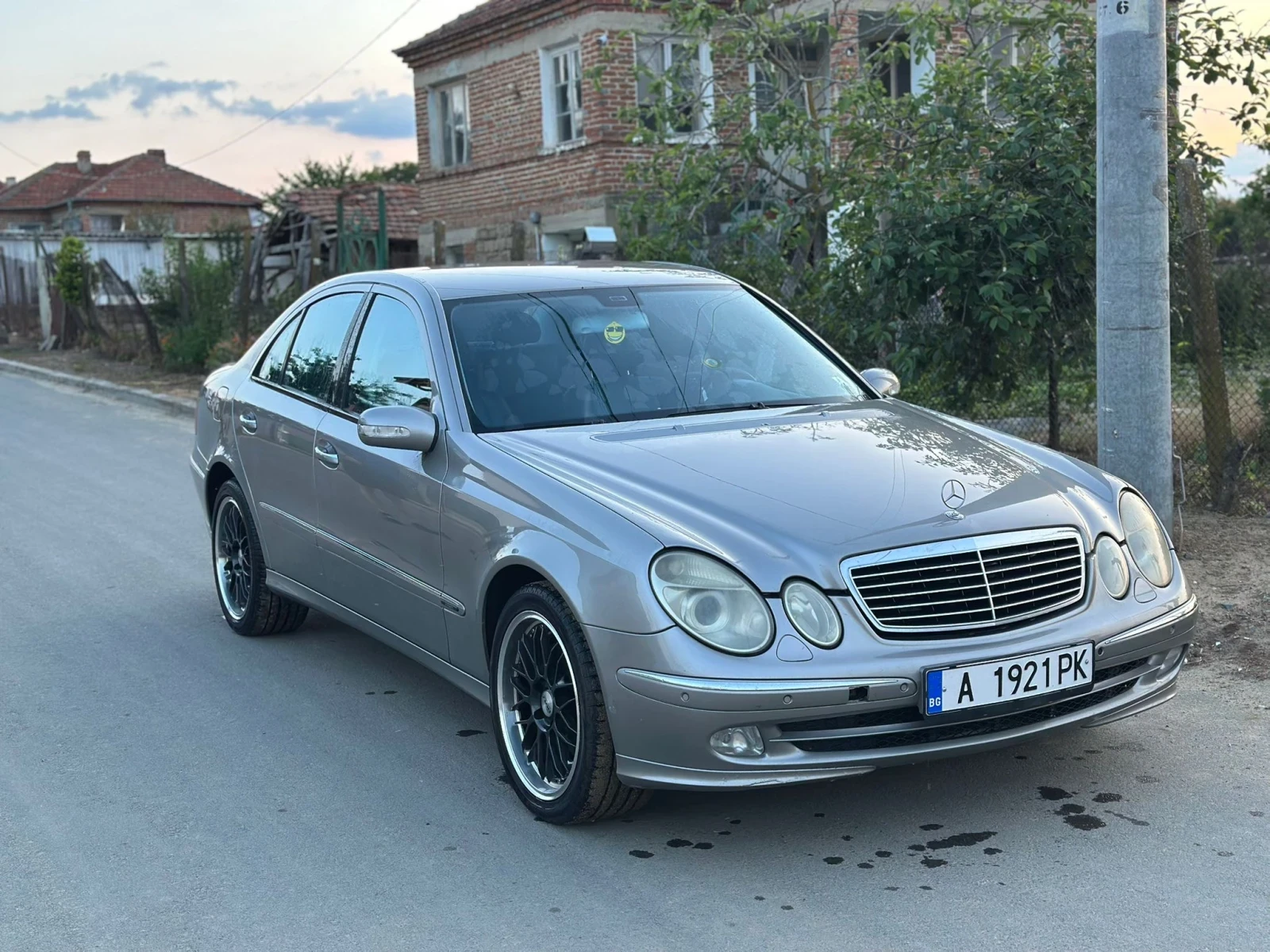 Mercedes-Benz E 320  - изображение 3
