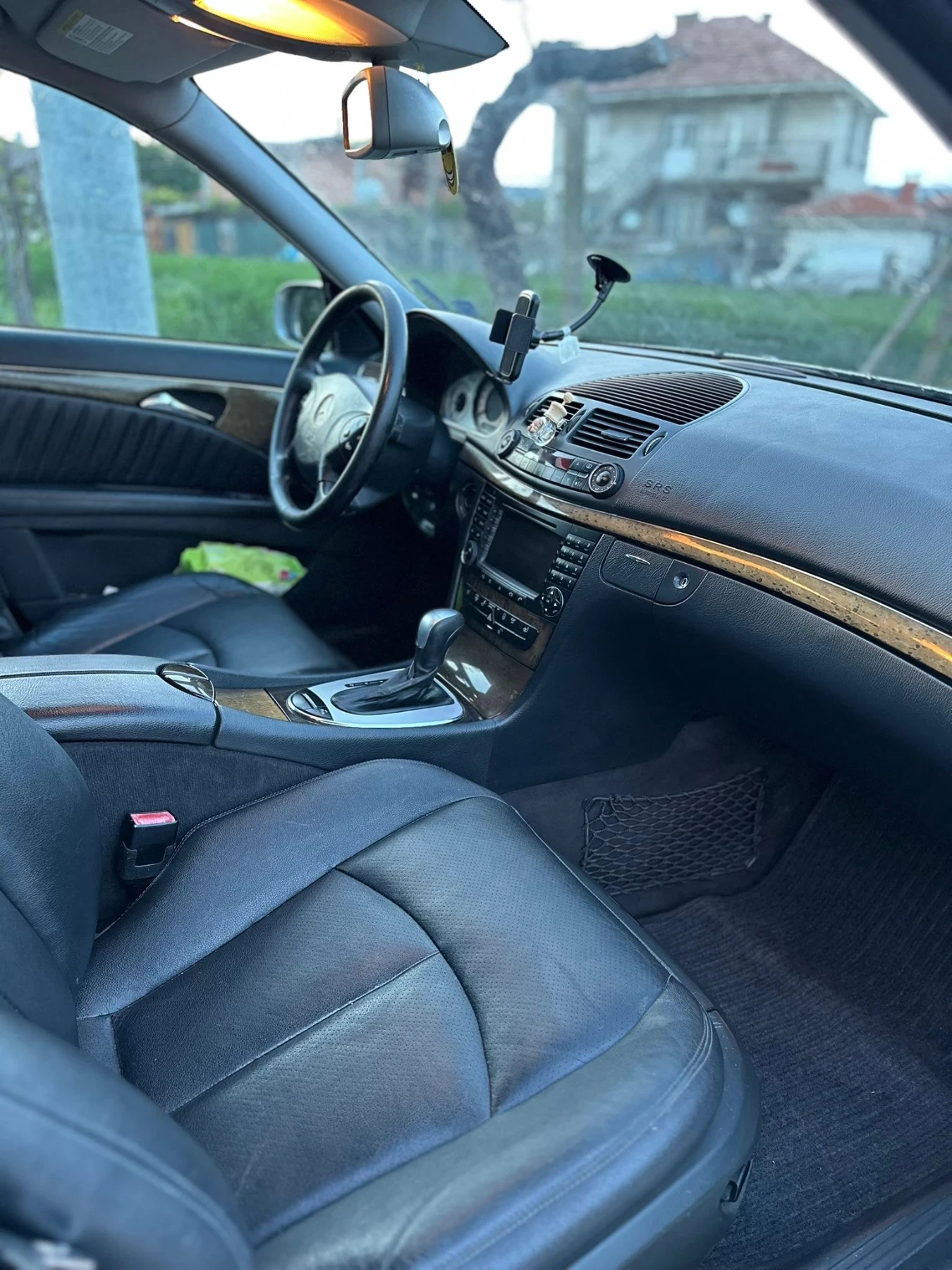 Mercedes-Benz E 320  - изображение 9