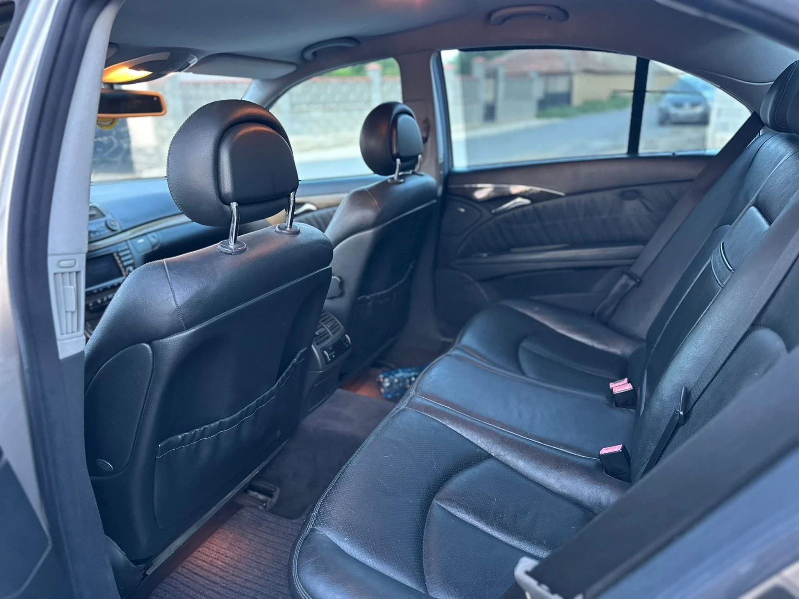 Mercedes-Benz E 320  - изображение 7