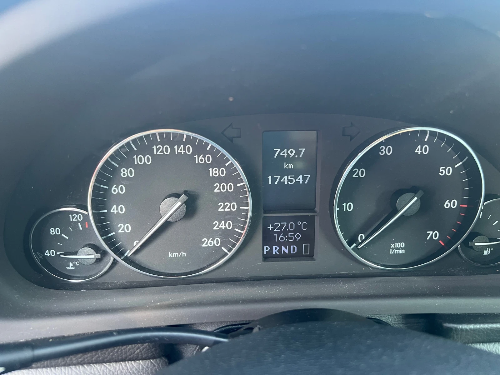 Mercedes-Benz C 200 1.8i Avtomat - изображение 8