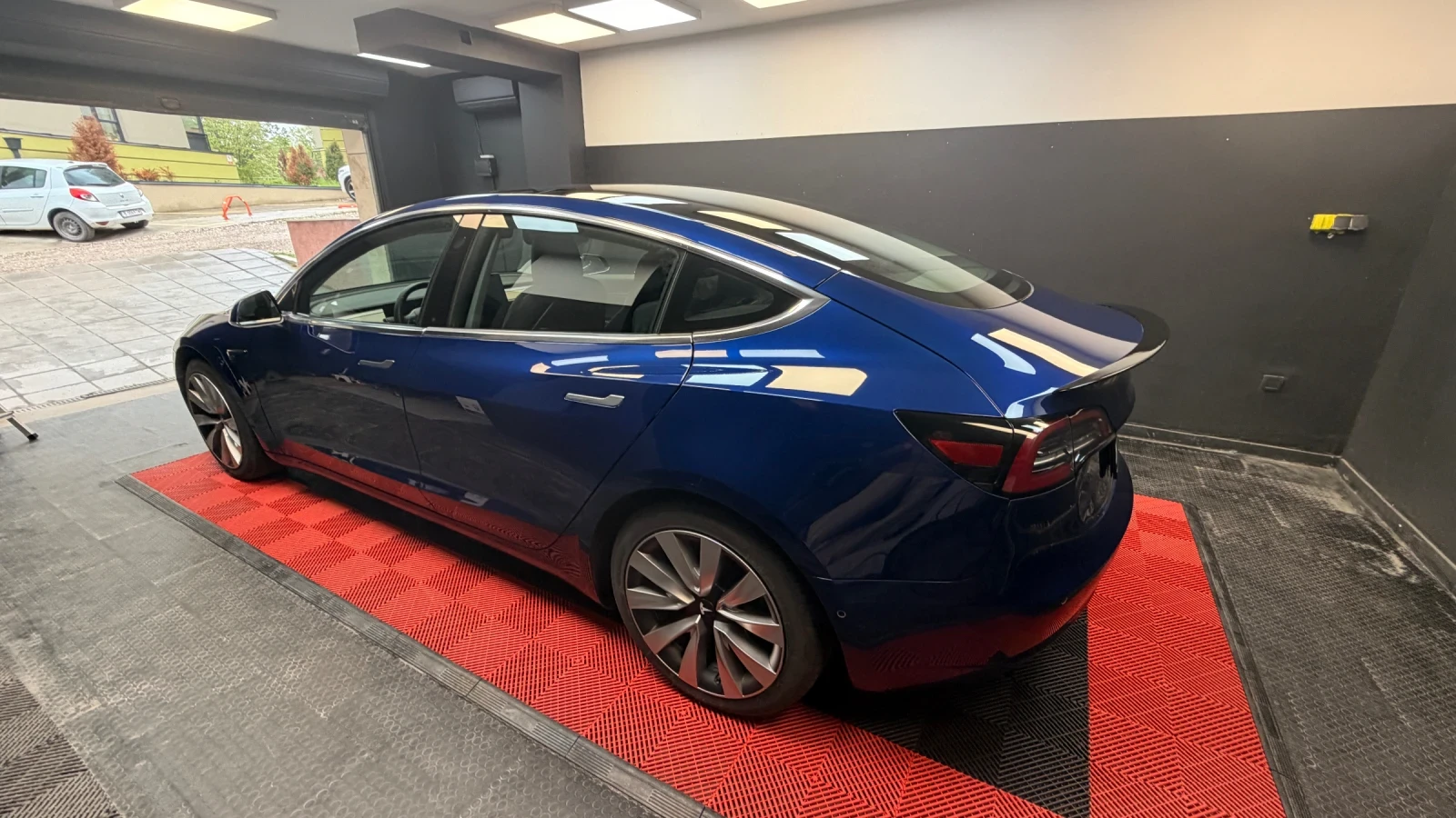 Tesla Model 3 AWD 450PS 78.8kWh, снимка 13 - Автомобили и джипове - 53473204