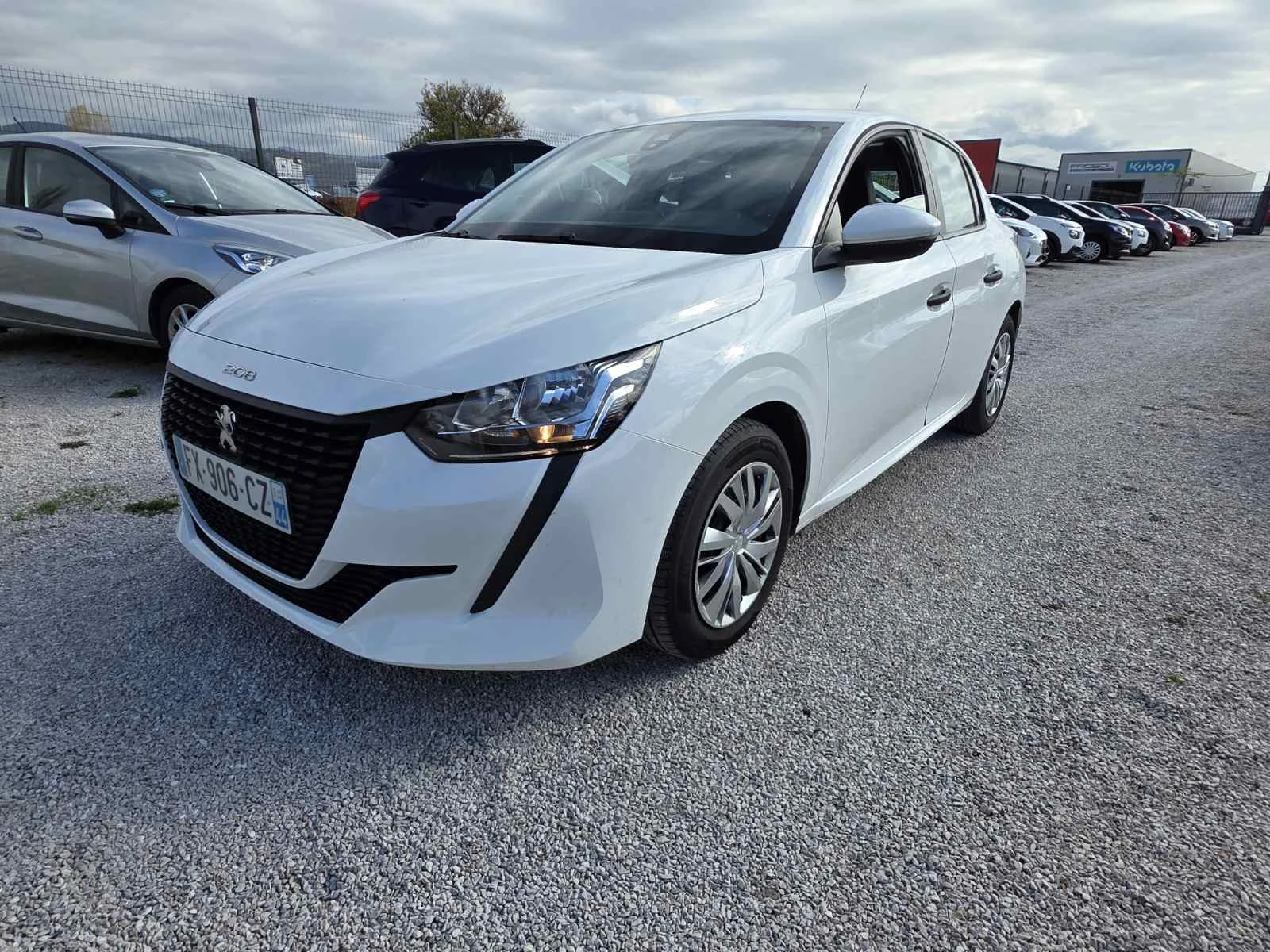 Peugeot 208 1.5 BlueHDi Навигация| Парктроник| Климатроник - изображение 2