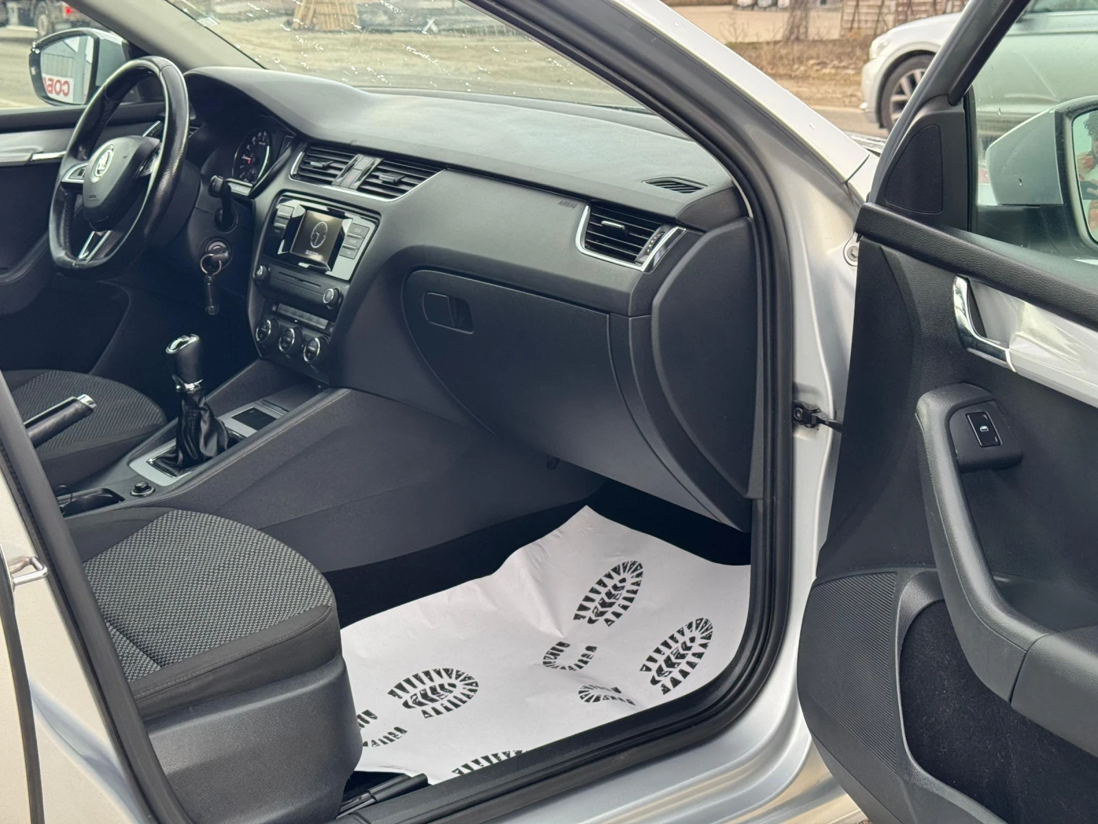 Skoda Octavia 1.6TDI  105k.s  ������ | Mobile.bg � ����������� 13