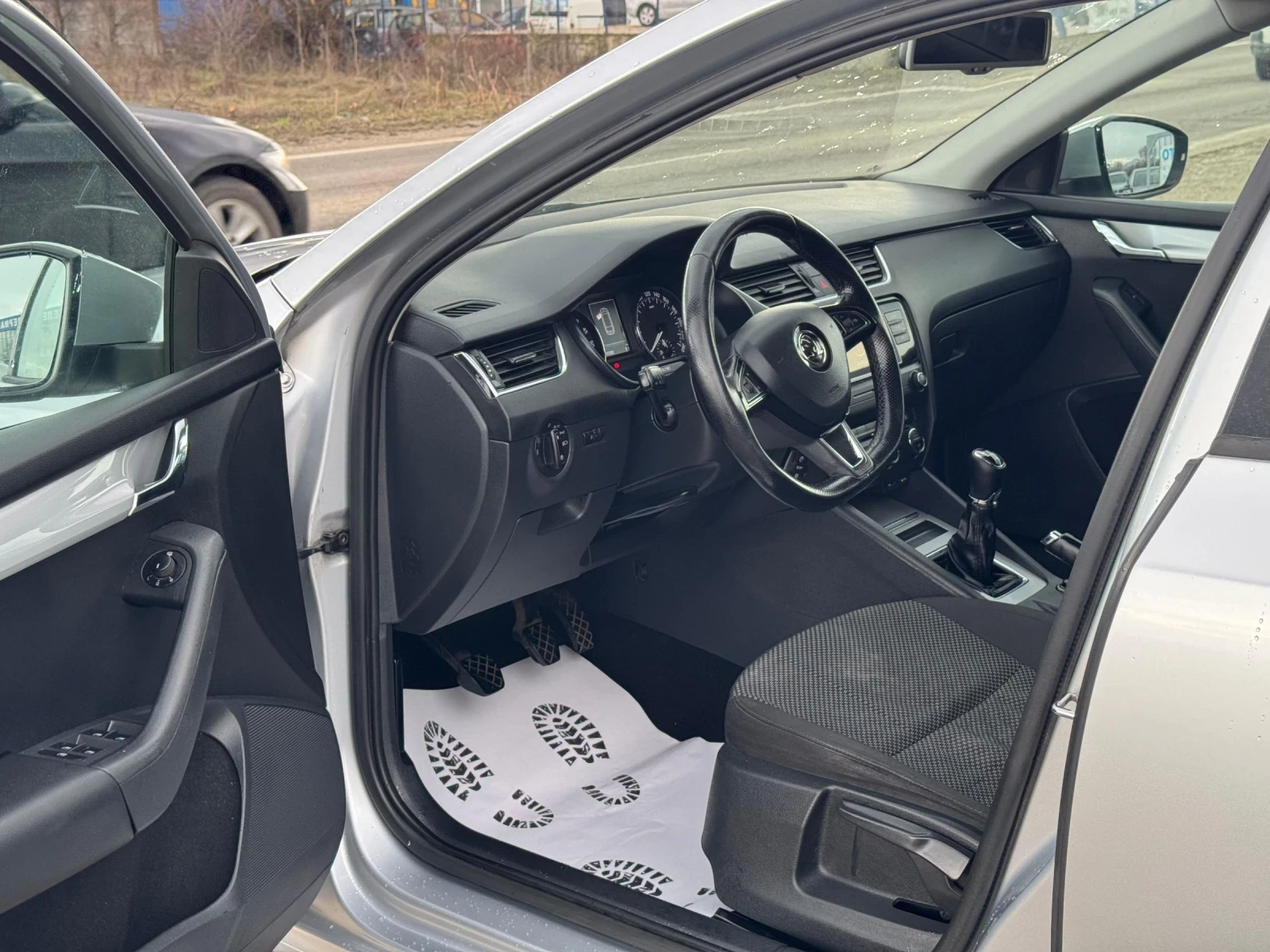 Skoda Octavia 1.6TDI  105k.s  ЛИЗИНГ - изображение 9