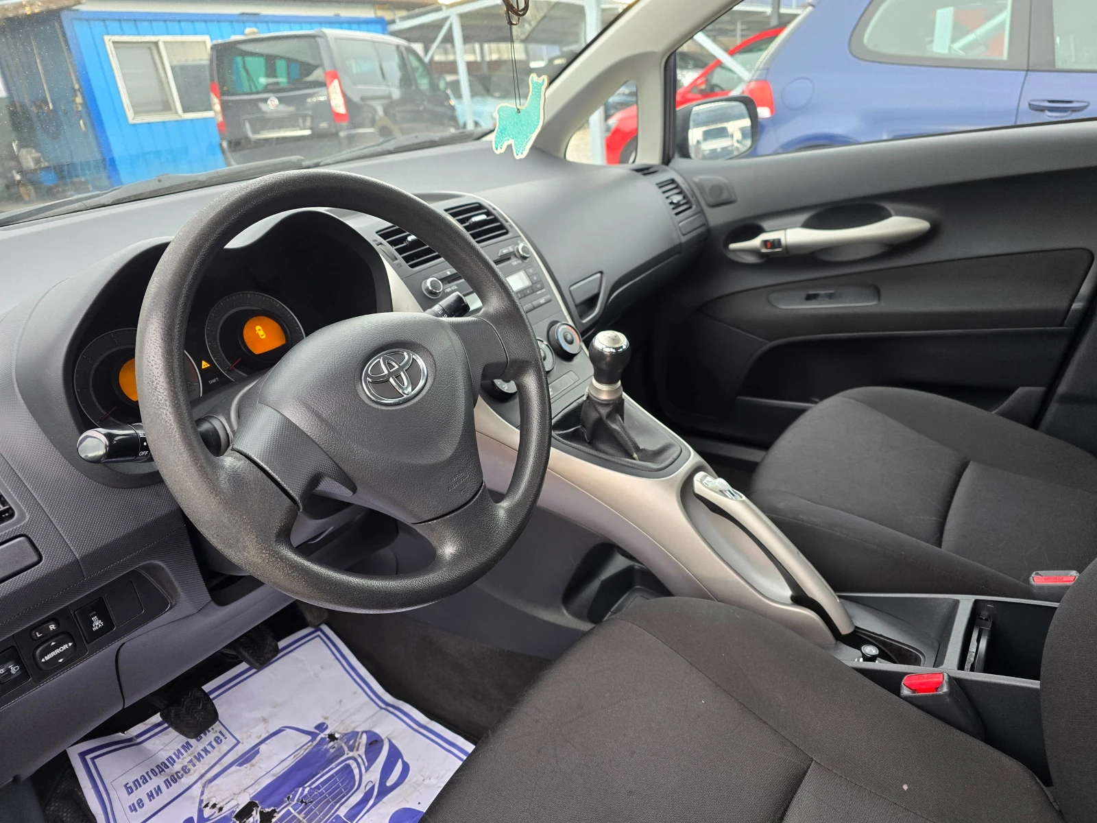 Toyota Auris 1.4D-4D 90кс ! ! КЛИМАТИК - изображение 9
