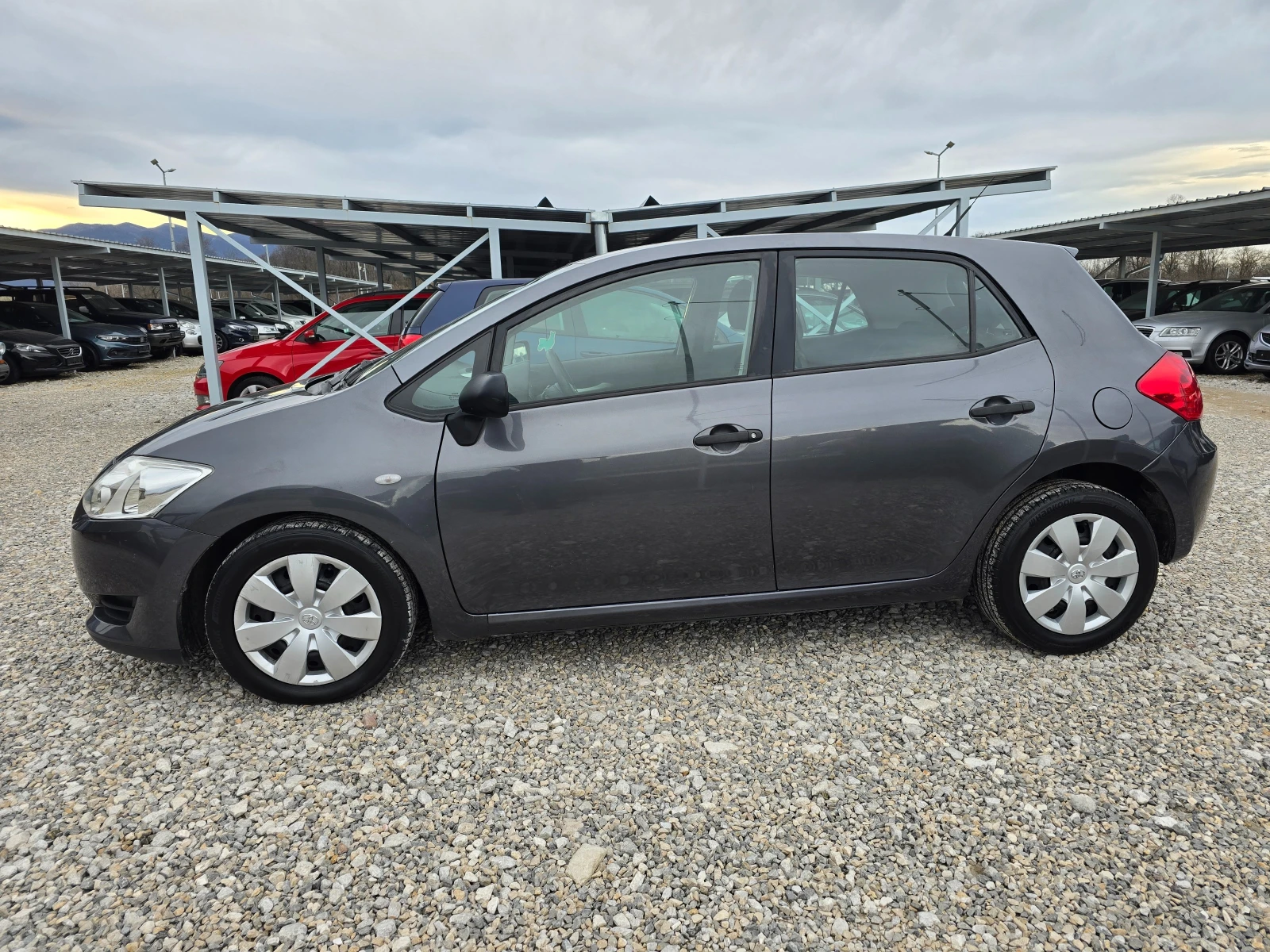 Toyota Auris 1.4D-4D 90кс ! ! КЛИМАТИК - изображение 6