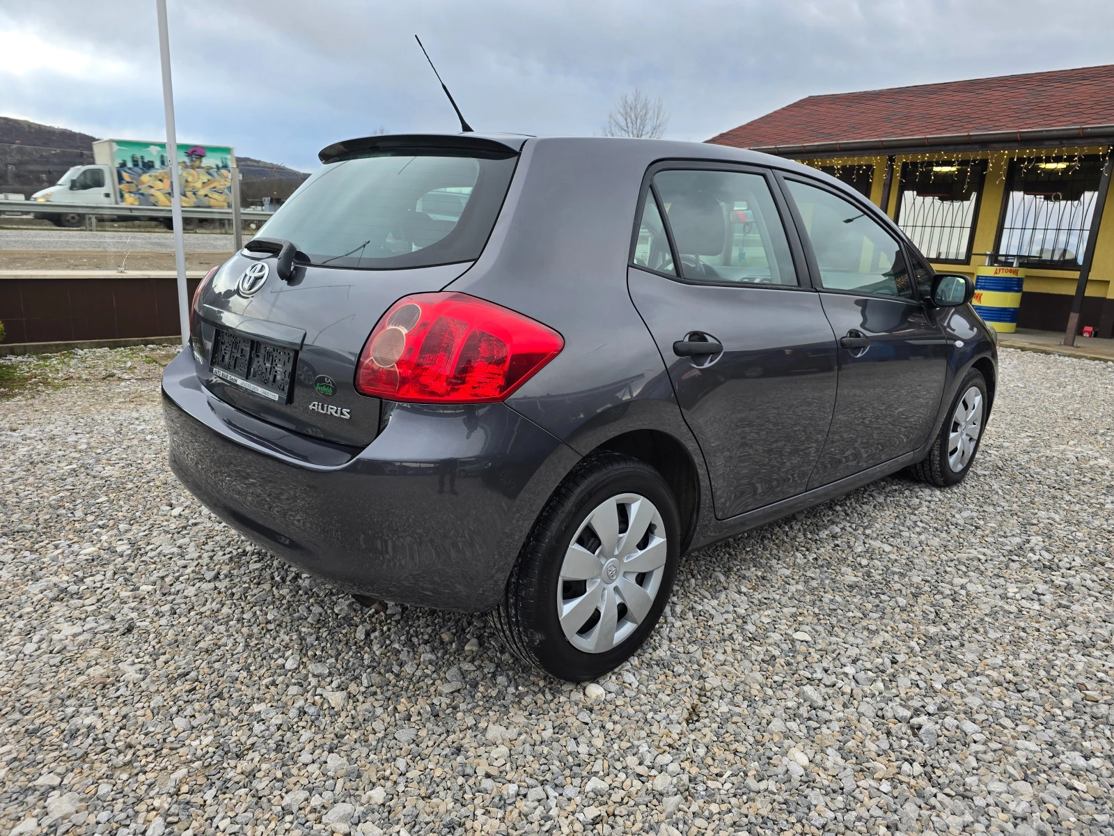 Toyota Auris 1.4D-4D 90кс ! ! КЛИМАТИК - изображение 3