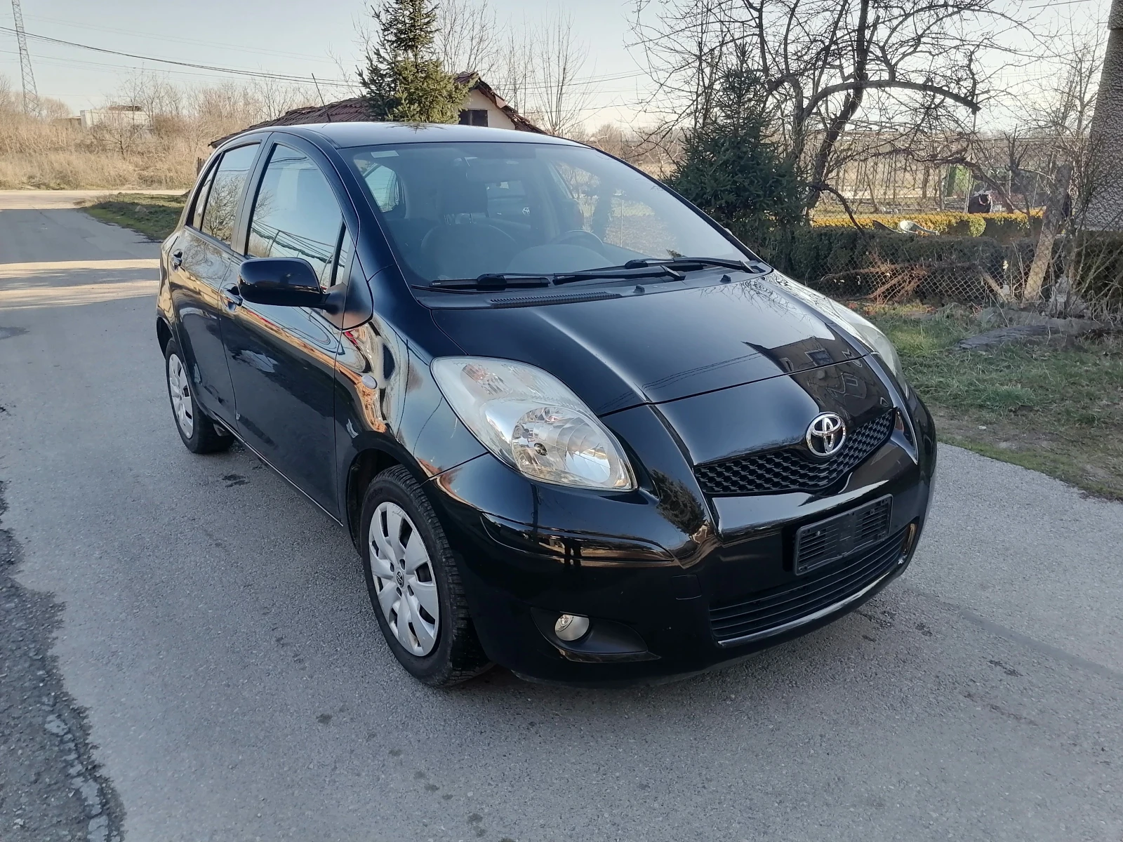 Toyota Yaris 1.33 vvti - изображение 3