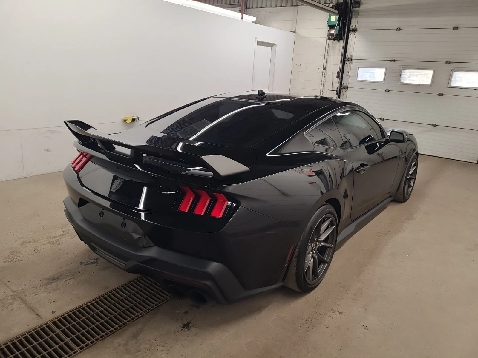 Ford Mustang 5L 8cyl Rear Wheel Drive, снимка 3 - Автомобили и джипове - 53865901