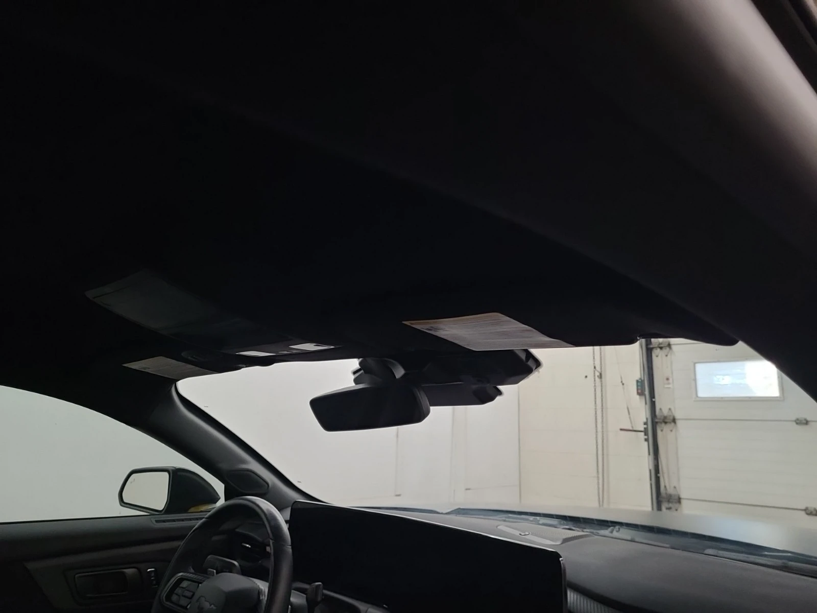 Ford Mustang 5L 8cyl Rear Wheel Drive, снимка 13 - Автомобили и джипове - 53865901