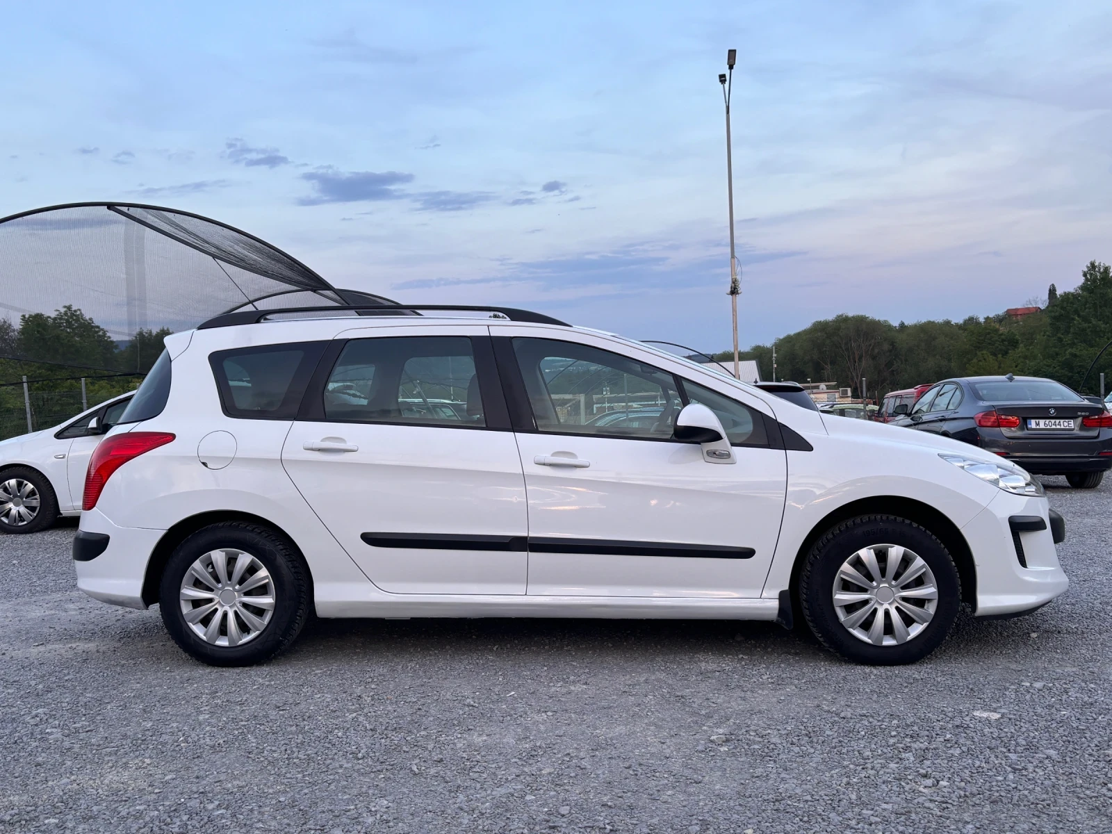 Peugeot 308 1.6 HDI, снимка 7 - Автомобили и джипове - 54445874