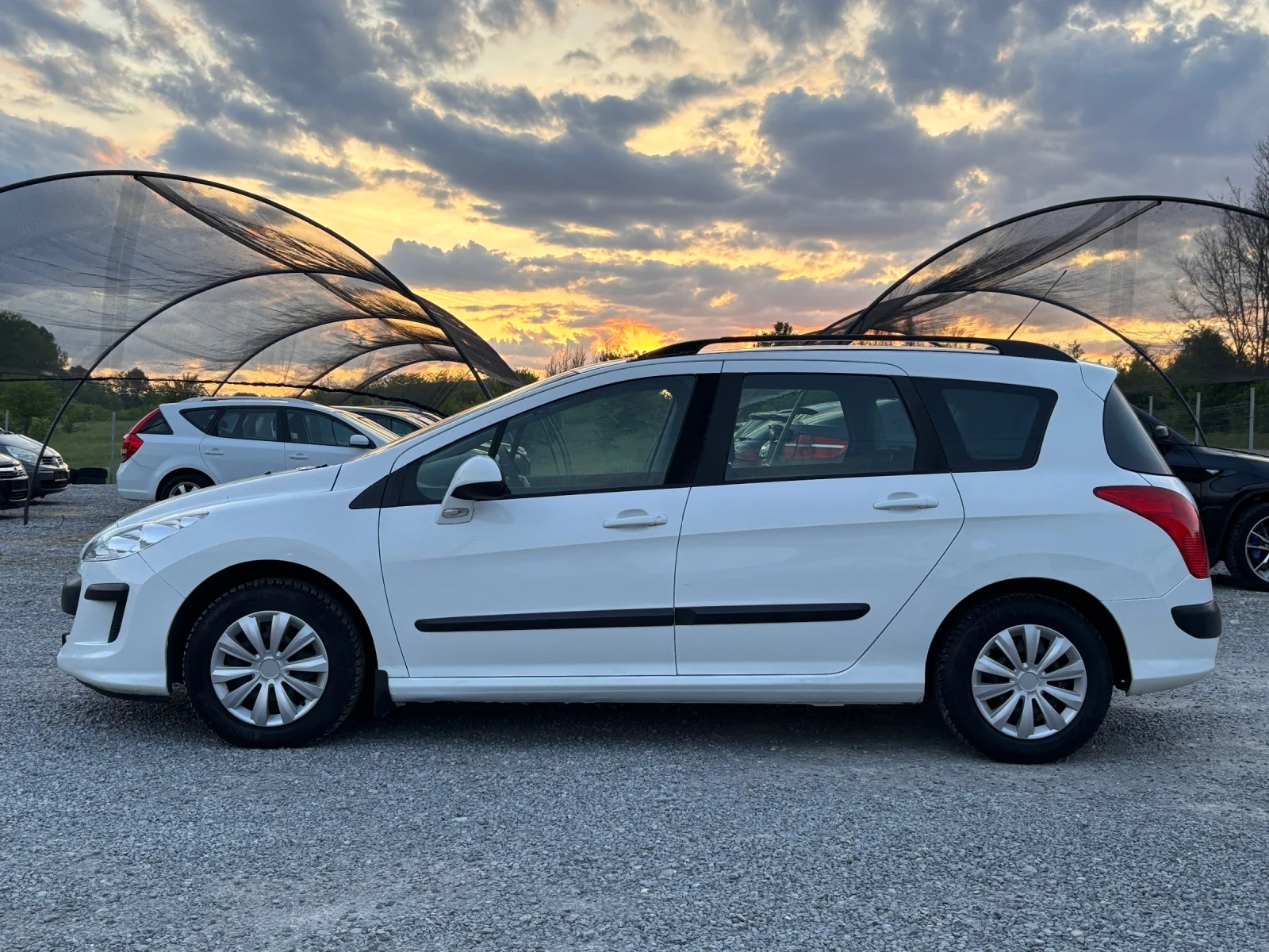 Peugeot 308 1.6 HDI, снимка 3 - Автомобили и джипове - 54445874