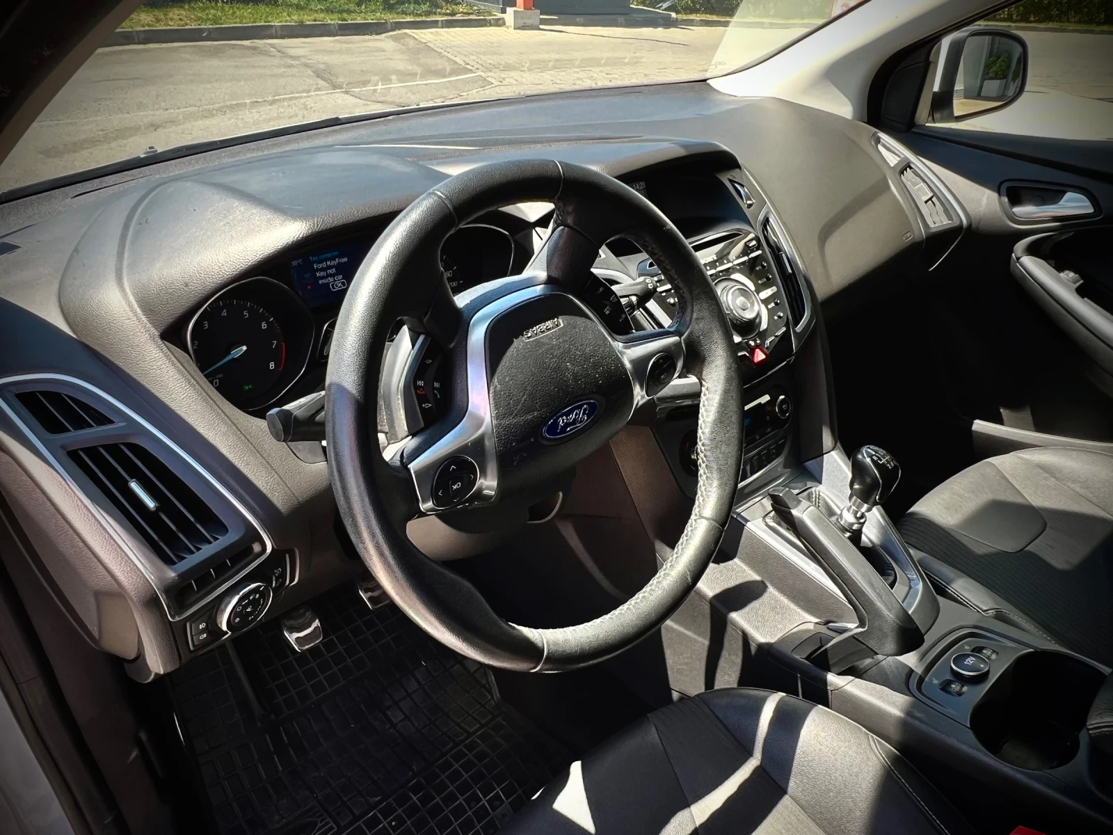Ford Focus 1.6 Ecoboost, снимка 10 - Автомобили и джипове - 54794067
