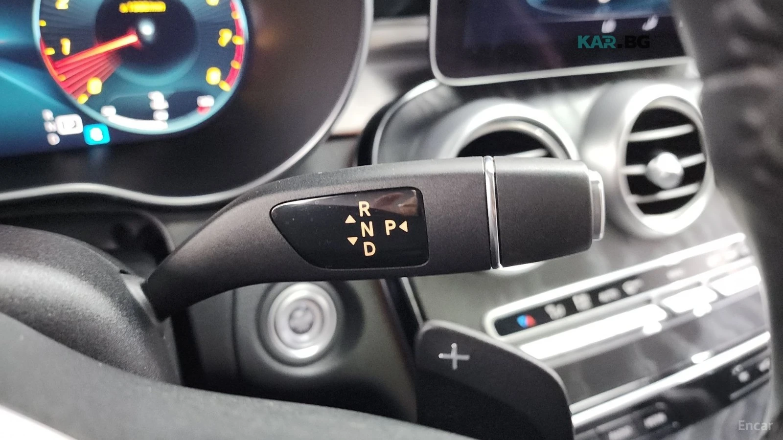Mercedes-Benz C 200 AMG LINE/KEYLESS/NAVI/LANE ASSIST, снимка 13 - Автомобили и джипове - 54973332