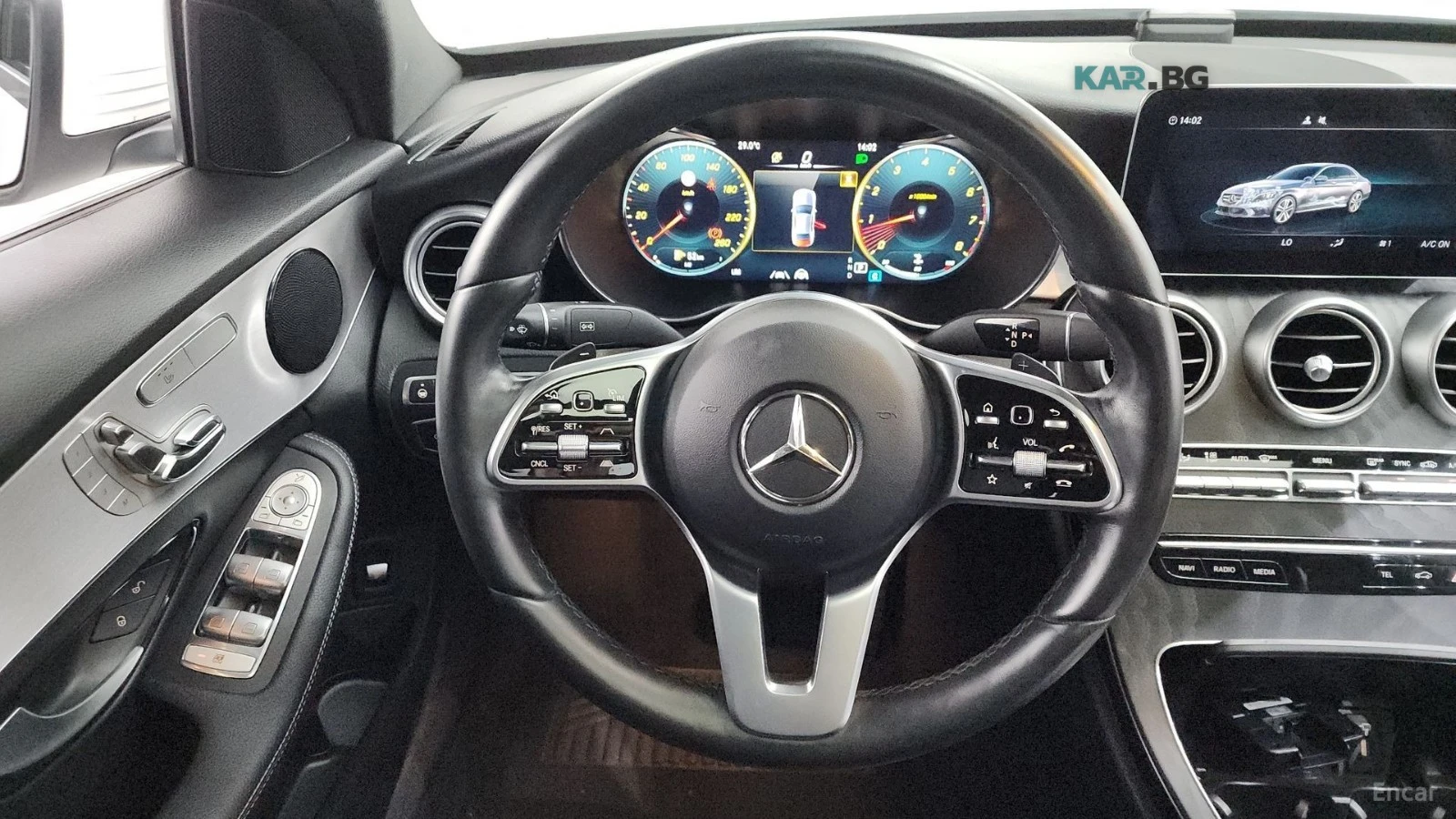 Mercedes-Benz C 200 AMG LINE/KEYLESS/NAVI/LANE ASSIST, снимка 9 - Автомобили и джипове - 54973332