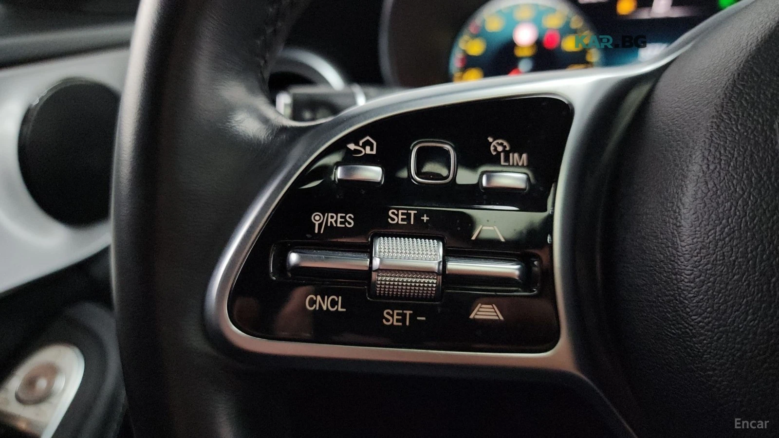 Mercedes-Benz C 200 AMG LINE/KEYLESS/NAVI/LANE ASSIST, снимка 10 - Автомобили и джипове - 54973332