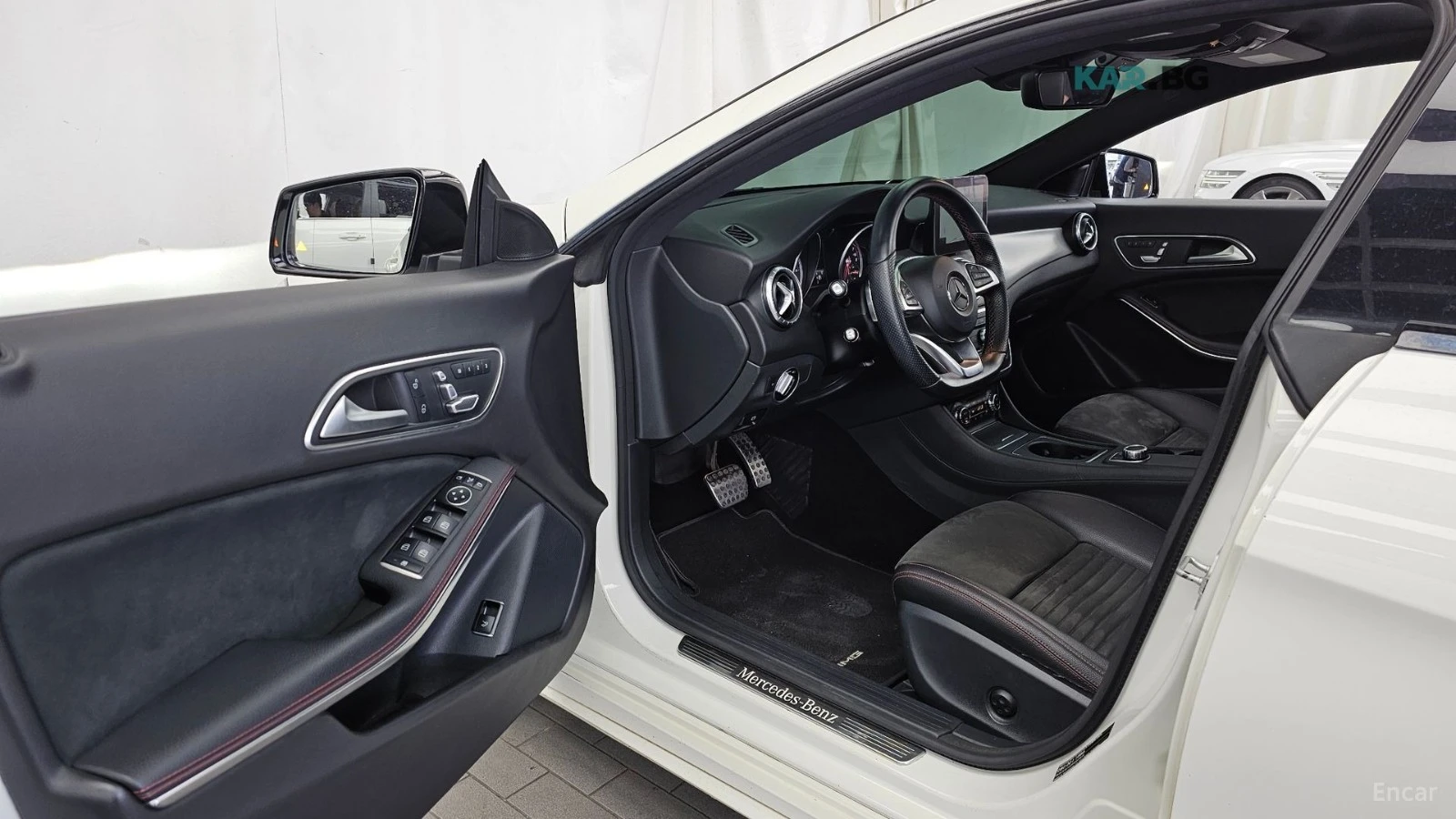 Mercedes-Benz CLA 250 * AMG* 4MATIC* КОЖА* ПОДГРЕВ* ПАНОРАМА* КАМЕРА* , снимка 10 - Автомобили и джипове - 55278690