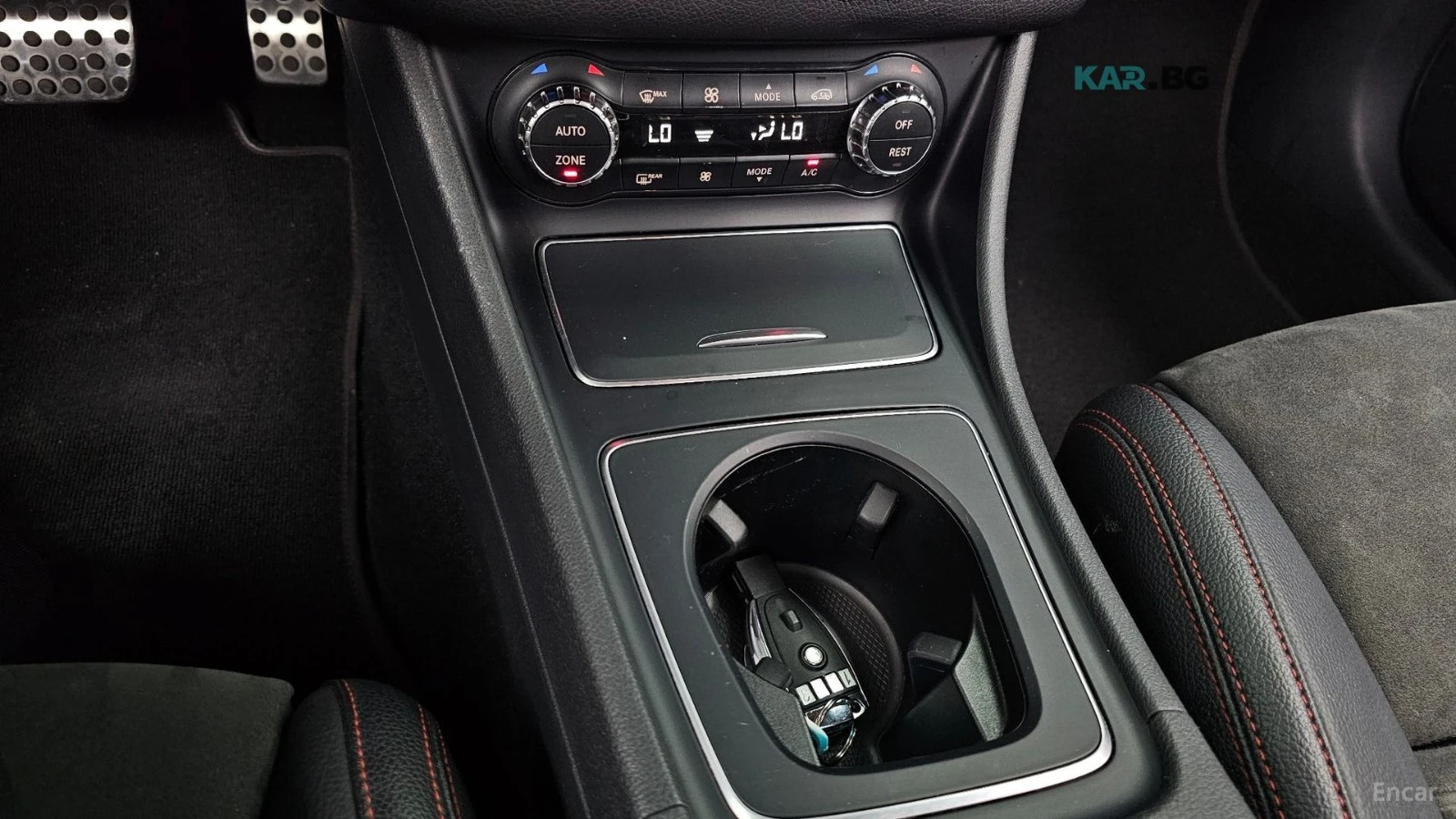 Mercedes-Benz CLA 250 * AMG* 4MATIC* КОЖА* ПОДГРЕВ* ПАНОРАМА* КАМЕРА* , снимка 16 - Автомобили и джипове - 55278690
