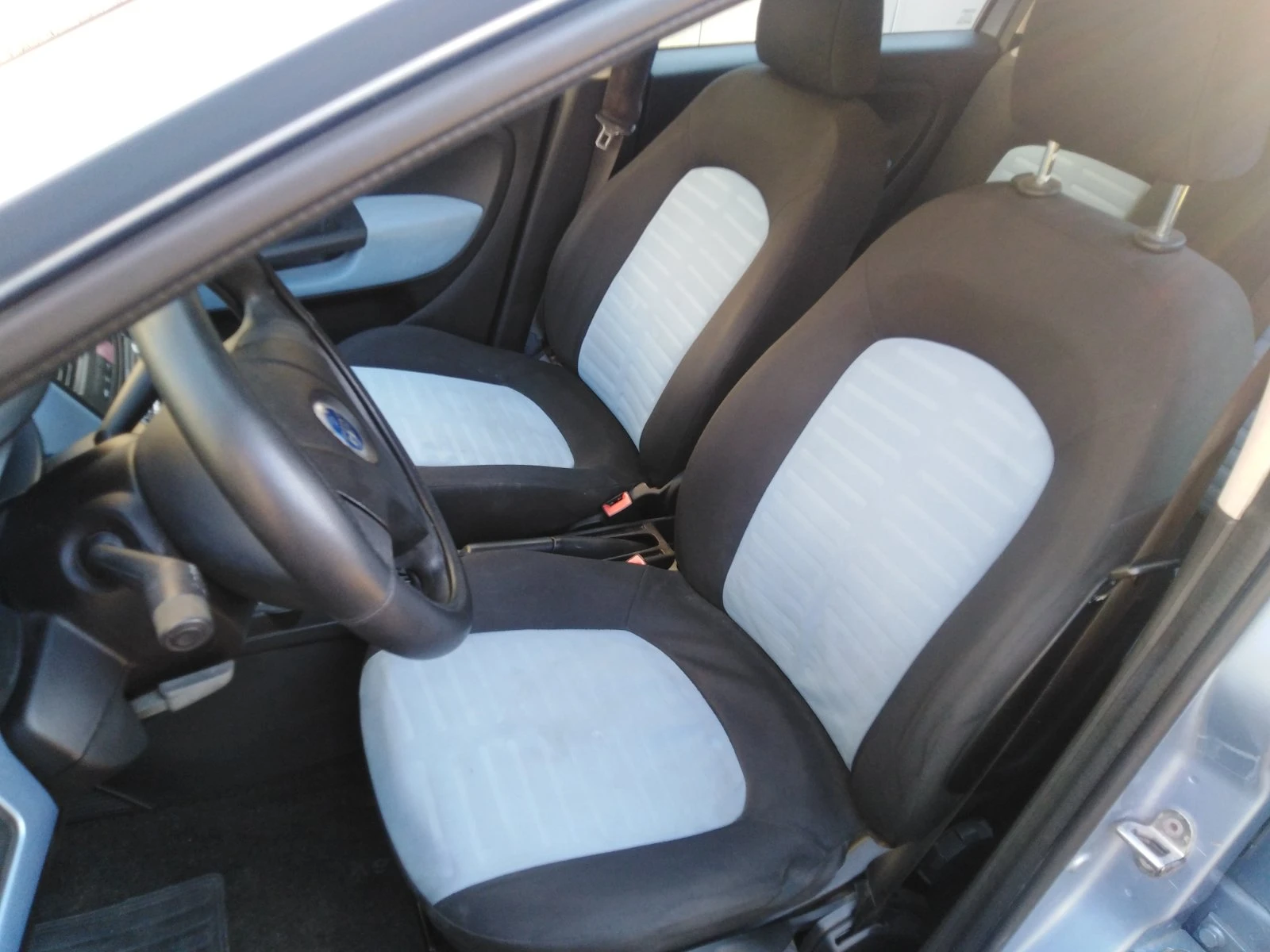 Fiat Punto 1.2, снимка 9 - Автомобили и джипове - 55441422