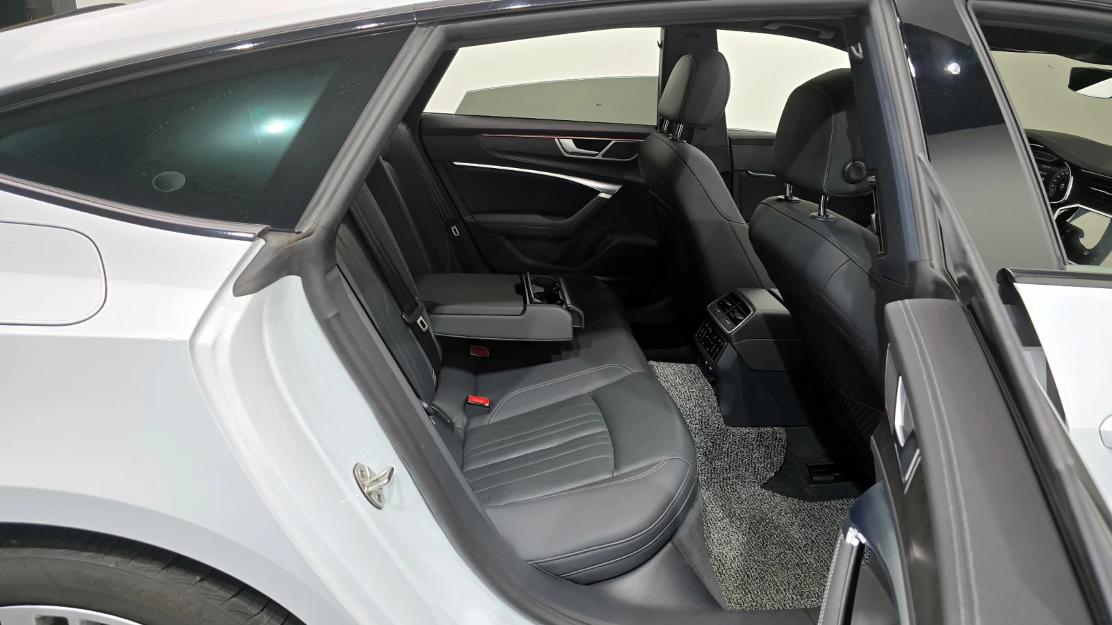 Audi A7 45 TDI quattro Premium45 TDI quattro Premium, снимка 11 - Автомобили и джипове - 55508908