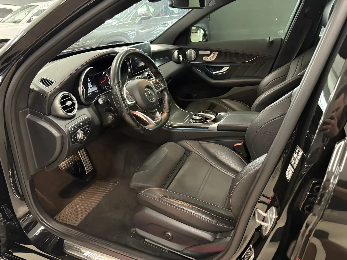 Mercedes-Benz C 43 AMG 4MATIC* BURMESTER PREMIUM* ПАНО* , снимка 9 - Автомобили и джипове - 55571255