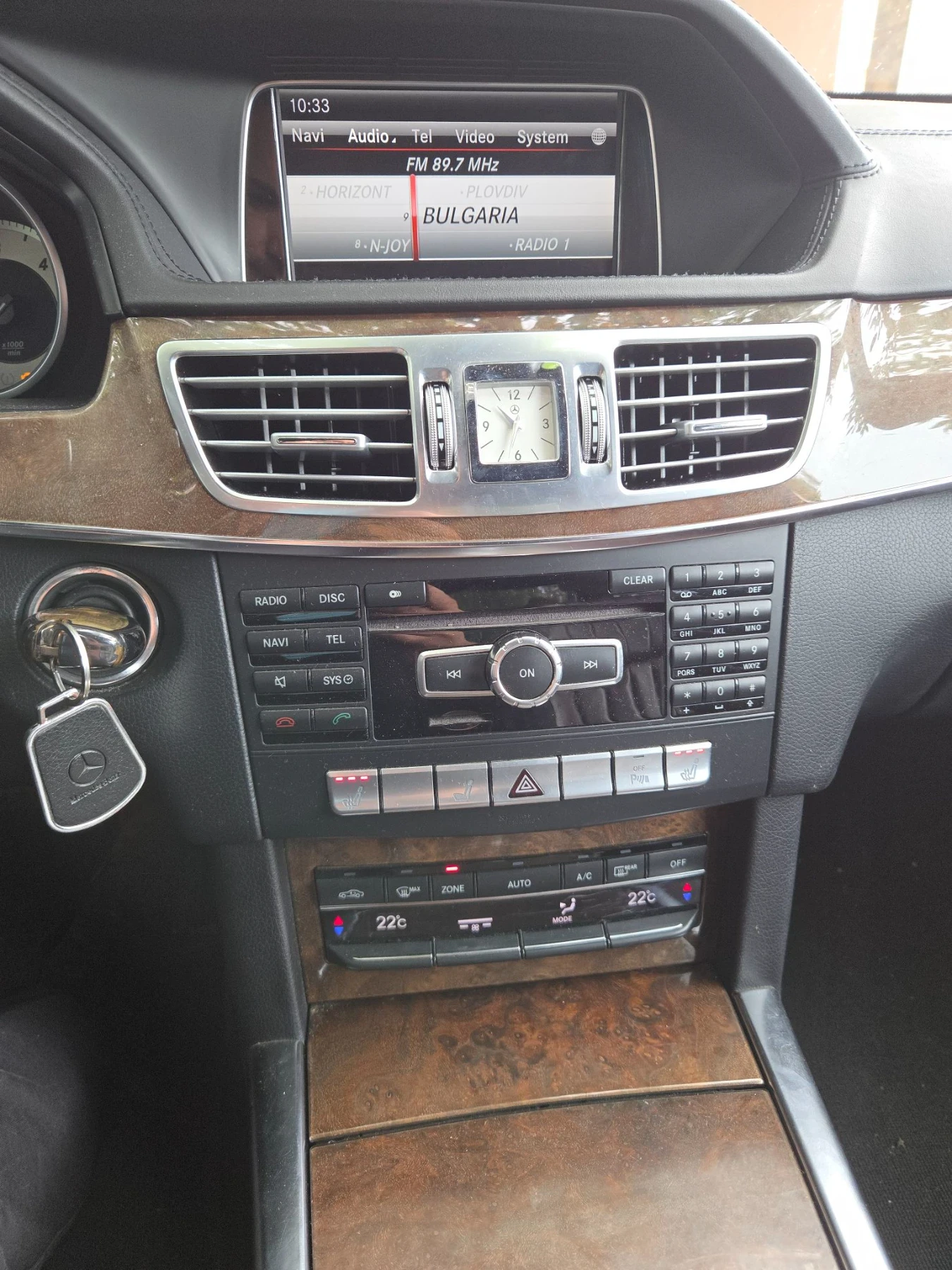 Mercedes-Benz E 300, снимка 8 - Автомобили и джипове - 56220455