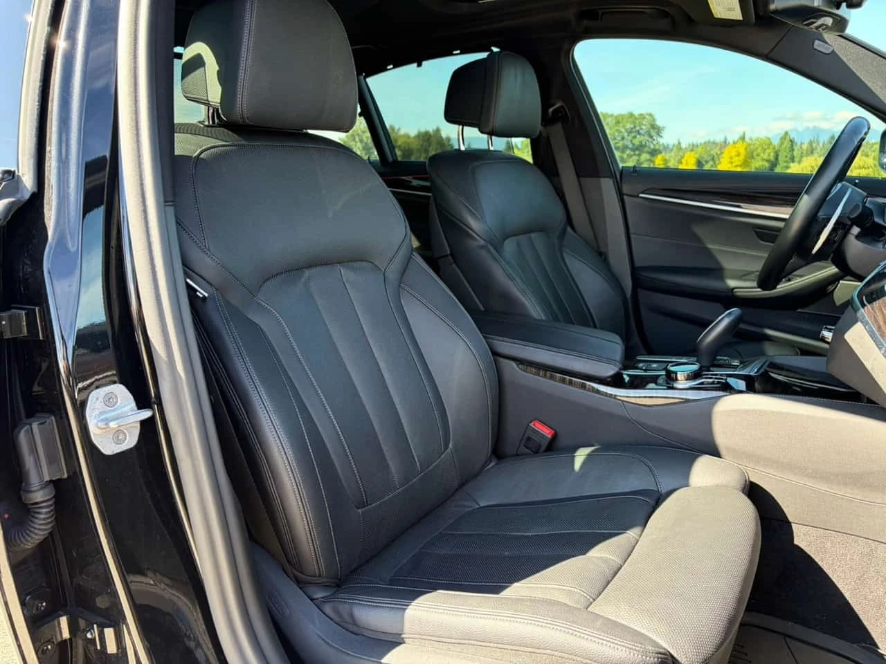 BMW 550 * xDrive * CARFAX * ����� �� ����������� | Mobile.bg � ����������� 3