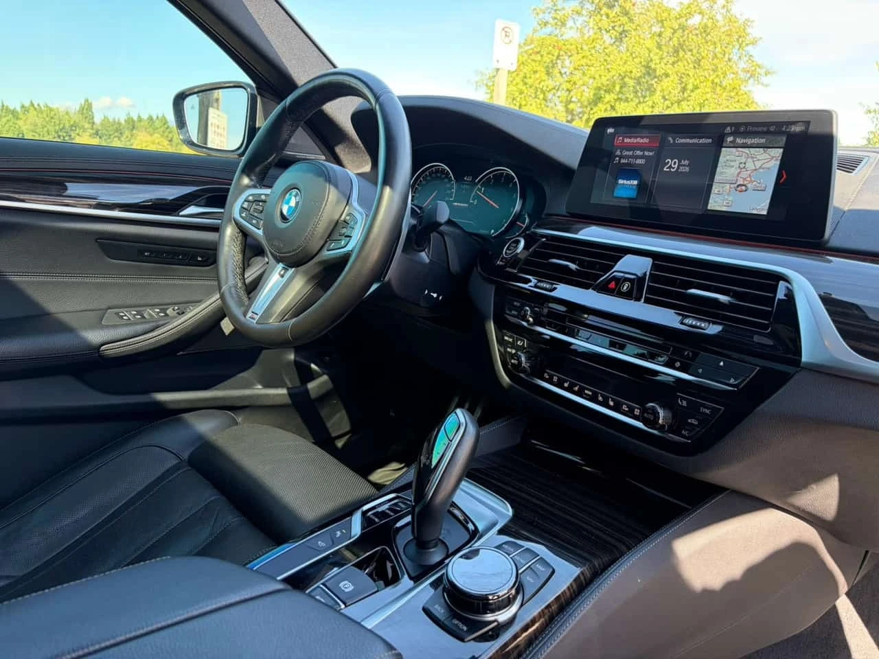 BMW 550 * xDrive * CARFAX * ����� �� ����������� | Mobile.bg � ����������� 14