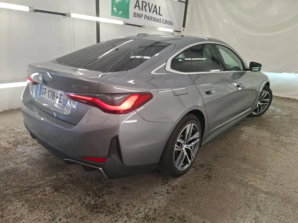BMW i4 eDrive40 Leather LED Navi 91.46% SoH, снимка 4 - Автомобили и джипове - 56711397