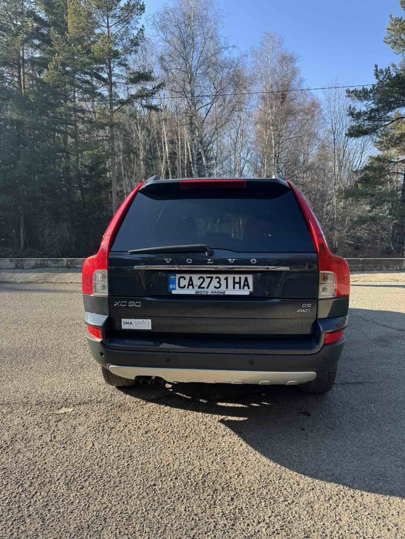 Volvo Xc90 2.4 D5 4x4 - 7 местен , снимка 6 - Автомобили и джипове - 48880670