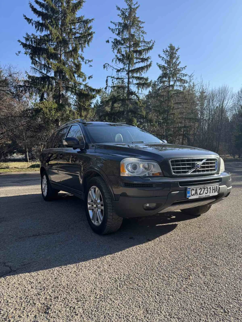 Volvo Xc90 2.4 D5 4x4 - 7 местен , снимка 3 - Автомобили и джипове - 48880670