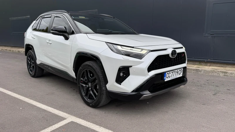 Toyota Rav4 2.5 GR SPORT HYBRID, снимка 3 - Автомобили и джипове - 52475553