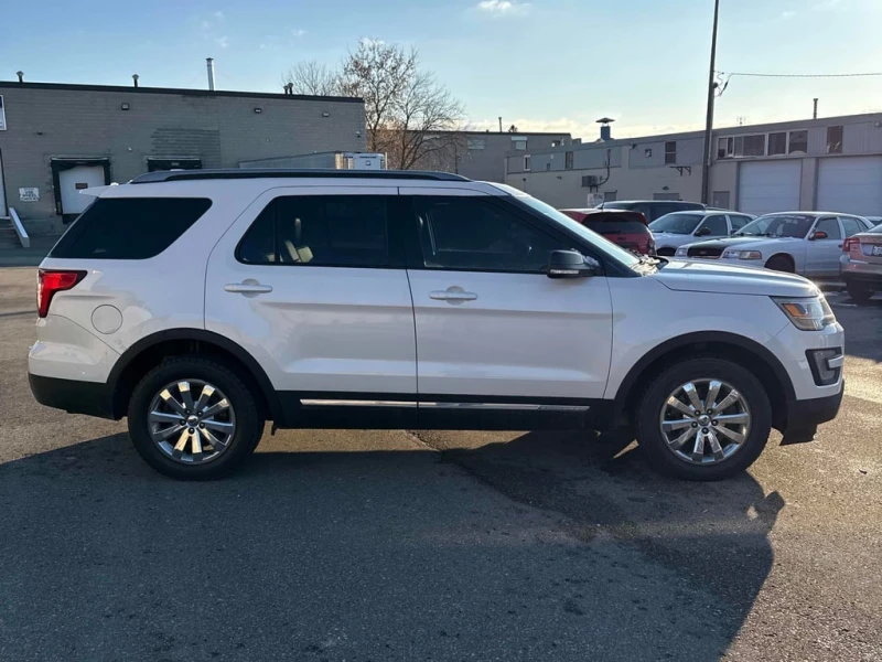 Ford Explorer 2016 XLT  * БЕЗ ПЪРВОНАЧАЛНА ВНОСКА* , снимка 4 - Автомобили и джипове - 52640180