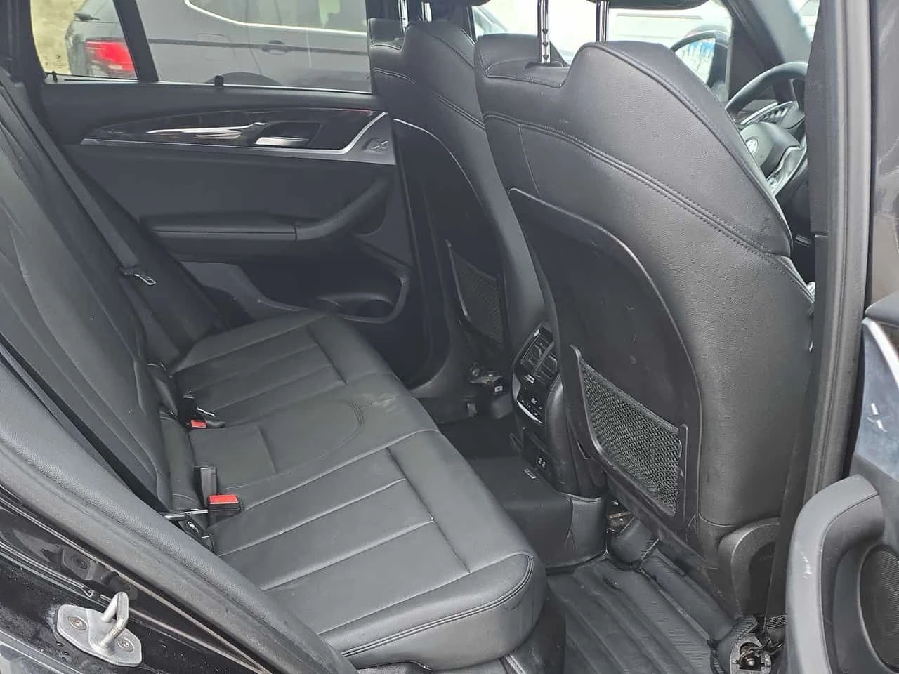 BMW X3 * xDrive30i * HEAD-UP* ДИГИТАЛНО ТАБЛО* ПАНО* , снимка 16 - Автомобили и джипове - 53904783