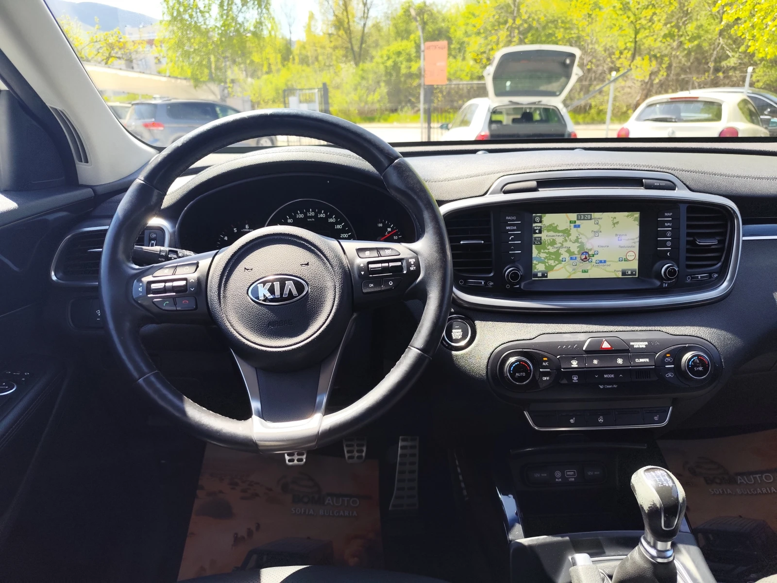 Kia Sorento 2.2CRDi* 4X4* LED/XENON* КОЖА* EURO6B* ПОДГРЕВ, снимка 8 - Автомобили и джипове - 54310884
