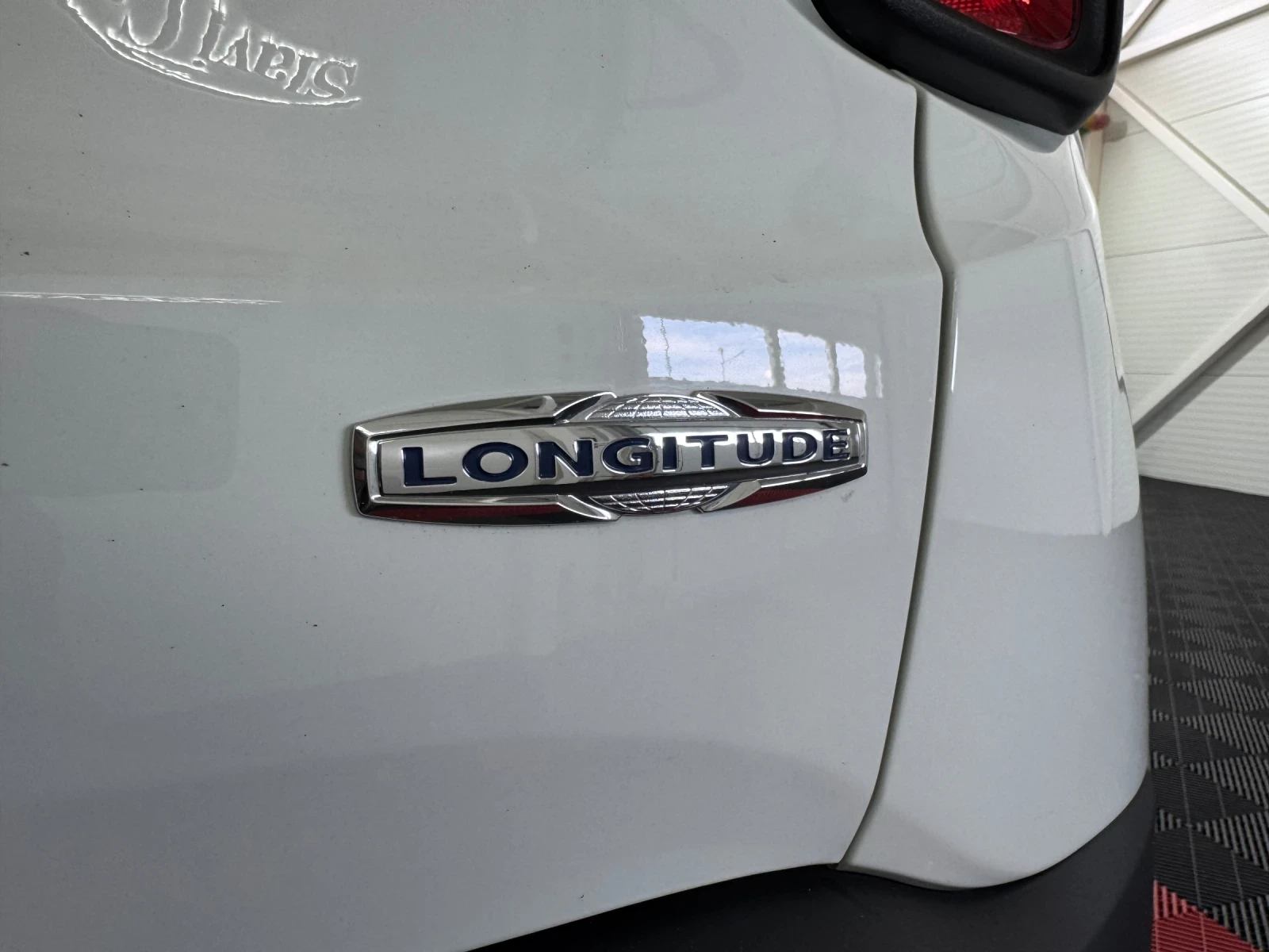 Jeep Renegade 1.6 mjet LONGITUDE , снимка 8 - Автомобили и джипове - 54765355