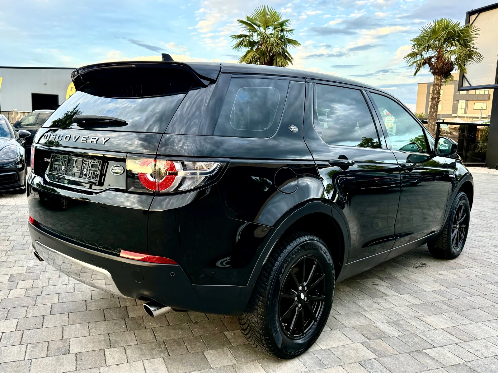 Land Rover Discovery Sport, снимка 7 - Автомобили и джипове - 55281576