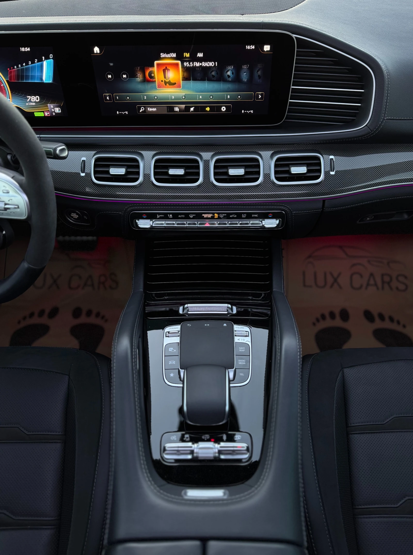 Mercedes-Benz GLE 53 4MATIC COUPE - Panorama - Burmester - Cam360 - Keyless -, снимка 10 - Автомобили и джипове - 55695755